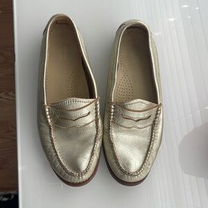 weejuns leather gold shoe size 7.5 in excellent shape